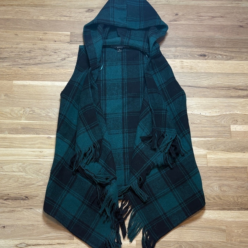 HYFVE Wool Blend Green & Black Plaid Sleeveless Hooded Vest Women’s S